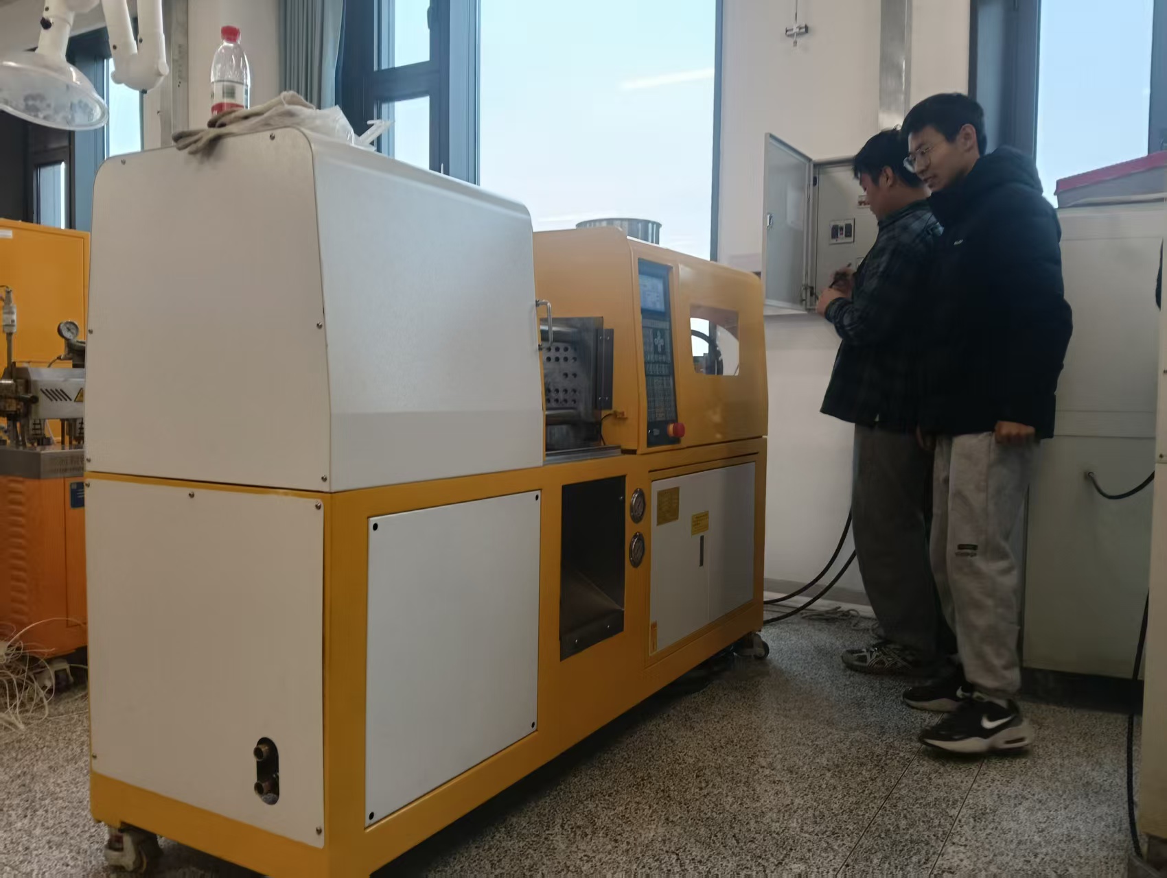 注塑机日常维护需覆盖哪些核心环节？